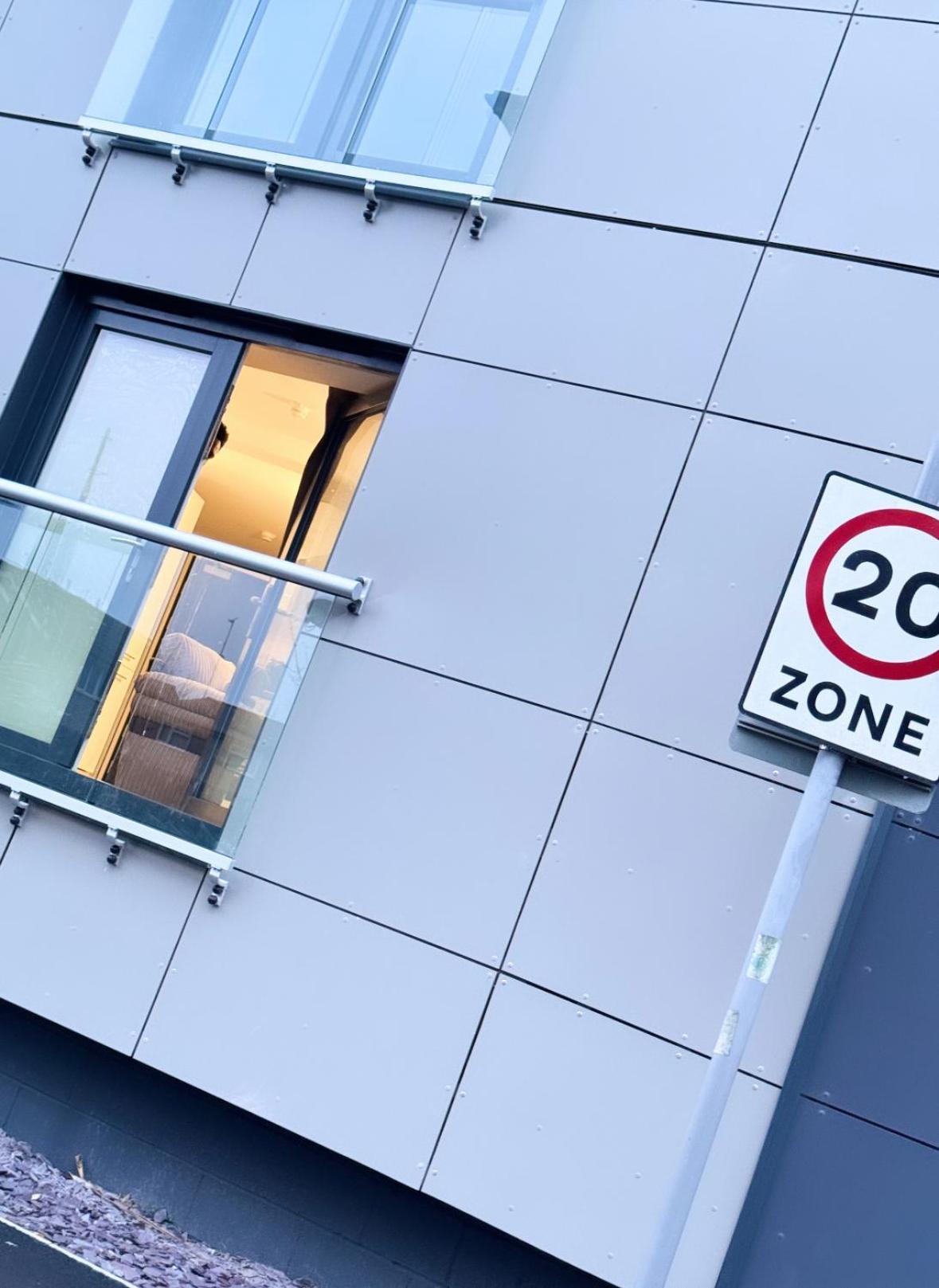 Luxury 2 Bedroom Apartment In Manchester City Centre - Free Parking Eksteriør billede